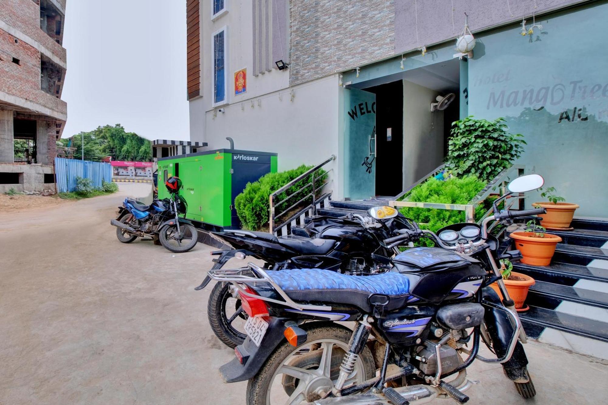 Collection O Hotel Mango Tree Khammam Kültér fotó