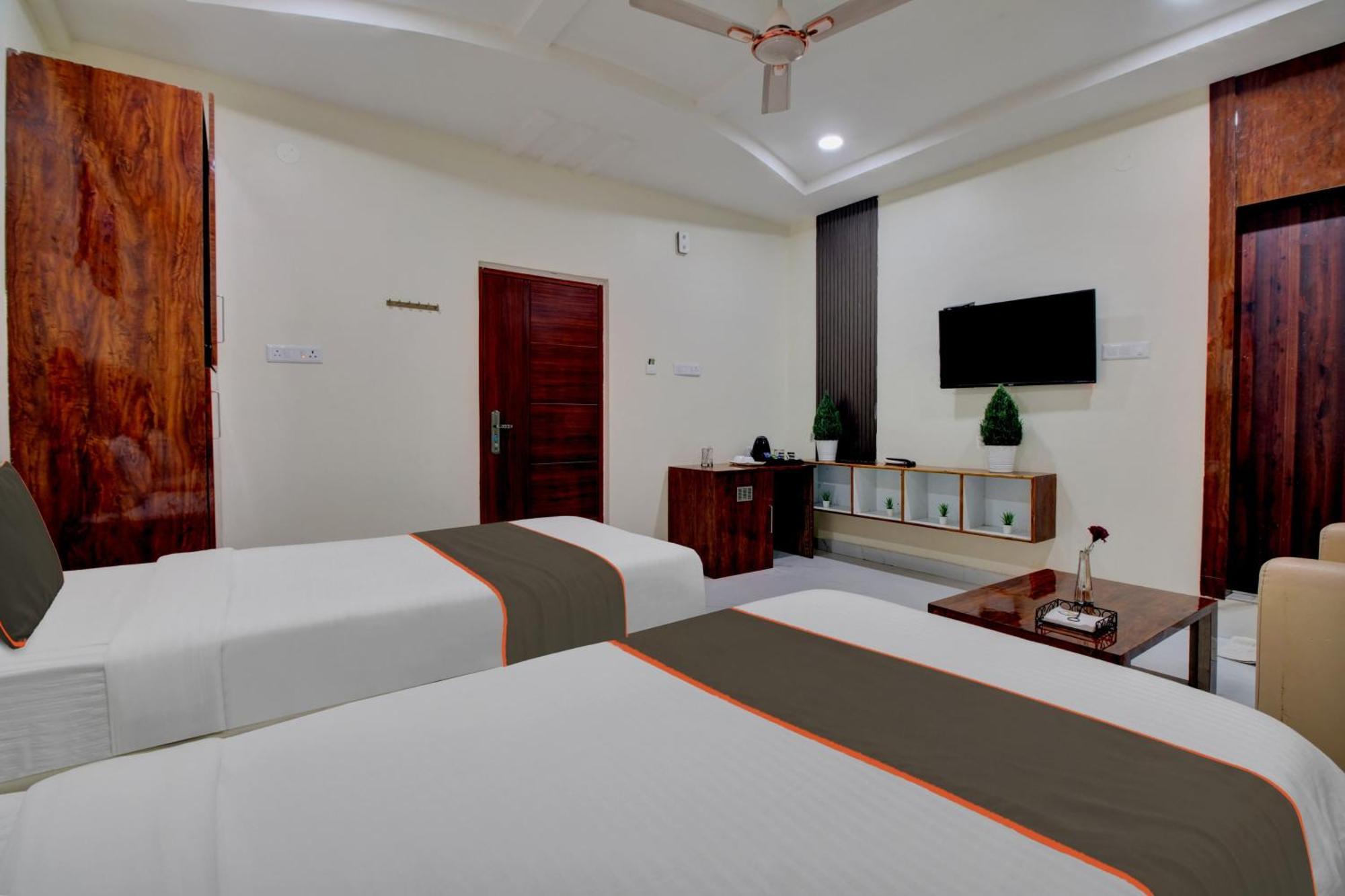 Collection O Hotel Mango Tree Khammam Kültér fotó
